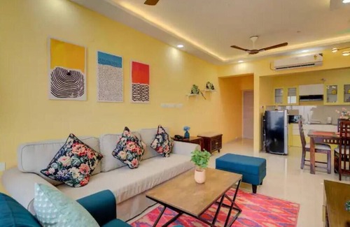 Chicalim Condominio | 5 km to Dabolim Arprt| No Airbnb fees| Pool Access