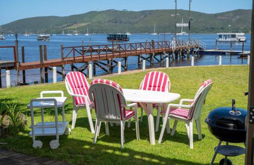 Knysna Central Apartamento | 5 Laguna Grove on the water