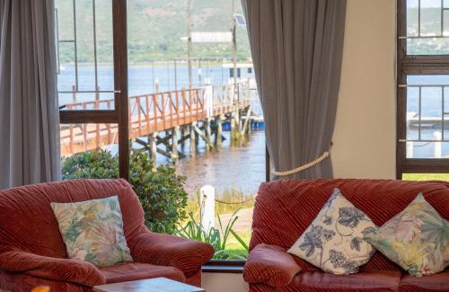 Knysna Central Apartamento | 5 Laguna Grove on the water