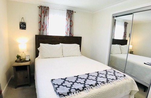 West Branch Casa | 5 ⭐️ Lakeside Resort House