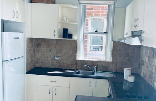 North Bondi Apartamento | 5* Location ~ 200m to the Sand ~ Stylish & Bright