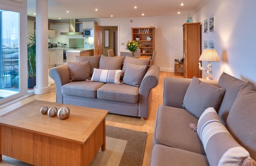 Cowes Apartamento | 5 * Apartamento de lujo - 2 dormitorios y 2 baños con increíbles vistas de Solent.