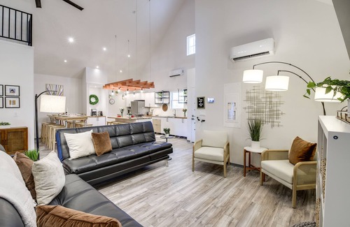 Jefferson City Apartamento | 5 ★ LUXURY BARNDO-2B FARM STAY SLEEPS 14 EUROPEAN STYLE