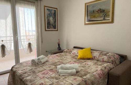Arma di Taggia Apartamento | 5 m from the Beach, with Terrace and Sea View