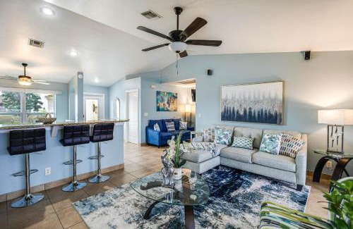 Pelican Casa | 5 Mi to Beach Getaway in Cape Coral with Pool