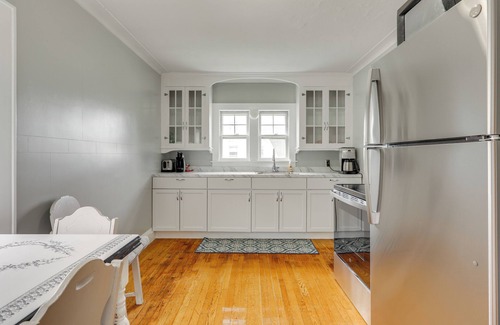 Westerly Apartamento | 5 Mi to Beaches: Historic Apartment in Westerly!