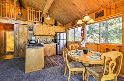 Big Bear Cabaña | 5 Mi to Big Bear Mtn Resort: Cozy Cabin w/ Deck