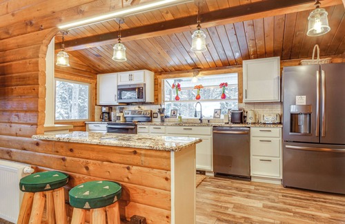 Sherwood Forest Cabina | 5 Mi to Breckenridge Ski Resort: Cozy Wood Cabin!
