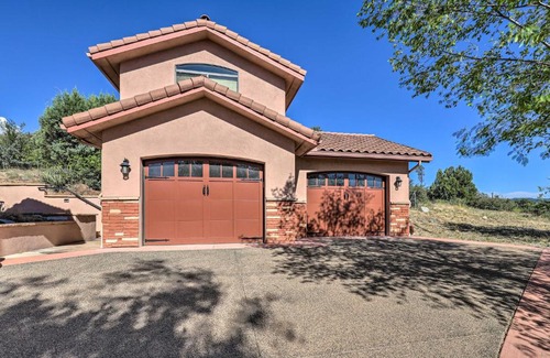 Prescott Heights Casa | 5 Mi to Butte Creek Trail Prescott Home with Deck!