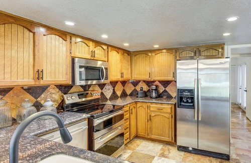 Yuma Casa | 5 Mi to Colorado River: Yuma Gem w/Pool Access!