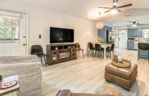 Hiawassee Casa | 5 Mi to Dtwn Hiawassee Creek-Front Home with Deck