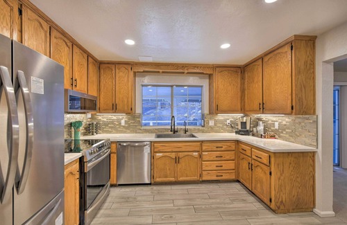 Placerville Casa | 5 Mi to Dtwn: Placerville Escape w/ Outdoor Oasis