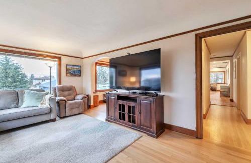 Gatewood Casa | 5 Mi to Dtwn Seattle Home with Ocean and City Views