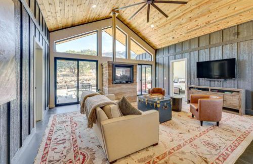 Zapata Casa | 5 Mi to Great Sand Dunes NP Mountain Retreat!