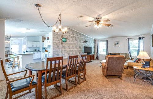 Homosassa Casa | 5 Mi to Homosassa Springs Park Home with Yard!