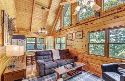 Hot Springs Casa | 5 Mi to Hot Springs Natl Park Cabin with Yard