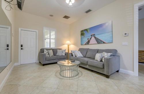 Jupiter Casa | 5 Mi to Jupiter Beach Park Poolside Oasis!