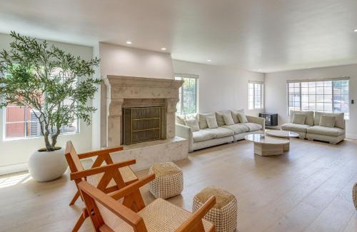 Bay Ho Casa | 5 Mi to La Jolla Cove Spacious Retreat with Hot Tub