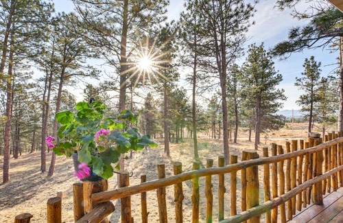 Hot Springs Casa | 5 Mi to Town Mtn-View Gem with Deck in Hot Springs
