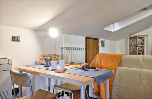 Collegno Apartamento | 5 MIGLIA APARTMENT la mansarda a Collegno