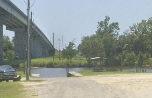 Gulf County Alquiler De RV | 5 miles from the beautiful GULF OF MEXICO! Secluded, private, family campsite!