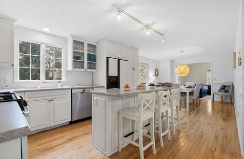 North Chatham Casa | NEW! Walk to the beach. Close to Wequasset. Foosball. Kid Friendly Amenities!