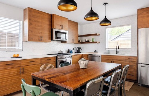 Blackshear-Prospect Hill Casa | 5 Min from Moody - The Eastside Gem