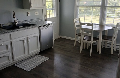 Elkhart Lake Casa | 5 min from Road America. Great yard and plenty of parking