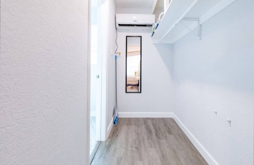 Coral Ridge Apartamento | 5 min to BEACH walk to restaurant, bars, mall, etc