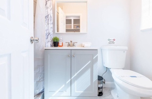 Coral Ridge Apartamento | 5 min to BEACH walk to restaurant, bars, mall, etc
