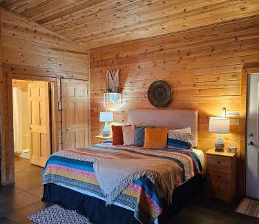 Eureka Springs Apartamento | 5 Min To Beaver Lake King Bed Fire Pit Jetted Tub #4