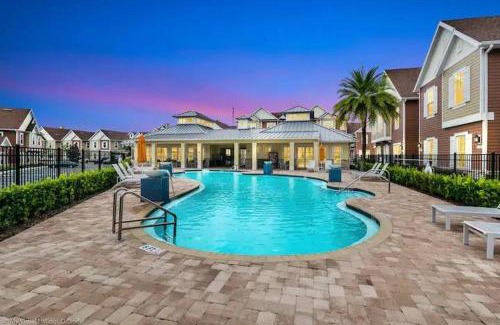 West Kissimmee Casa | 5 min to Disney NEW Upscale 5 Suites Villa