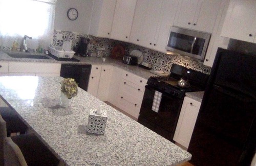 Mammoth Spring Casa | 5-min Walk to Beautiful Spring River! Cozy, Quiet Newly Remodelled Retreat.
