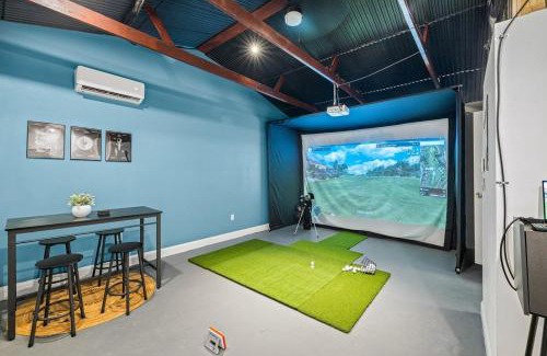 Boca Ciega Ridge Casa | 5 Mins 2 Beach~Golf Simulator~Heated Pool~Gameroom