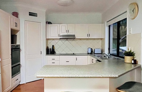 Terrigal Casa | 5 mins drive to Terrigal Beach. House.