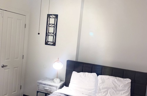Tower Grove East Apartamento | 5 mins from Downtown! Spacious + Modern 2 BR