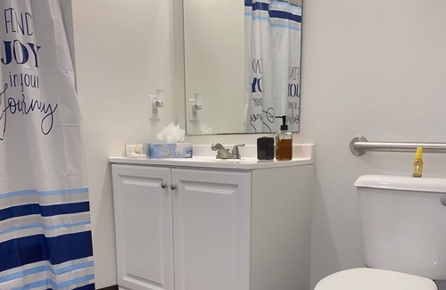 Tower Grove East Apartamento | 5 mins from Downtown! Spacious + Modern 2 BR