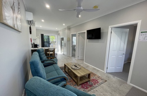 Bateau Bay Casa | 5 mins to Forresters Beach