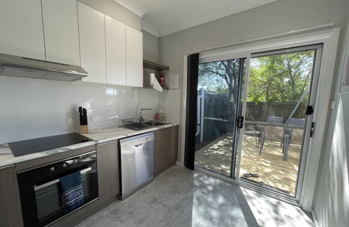 Bateau Bay Casa | 5 mins to Forresters Beach