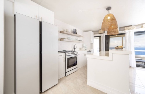 Rosendal Condominio | 5 mins to Magen's Bay! Near ferry & restaurants