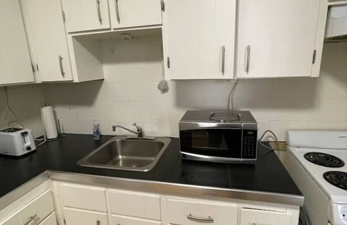 Saint-Jean-Baptiste Apartamento | 5 Mins to Old Quebec: A/C+ Wi-Fi + Pet-Friendly