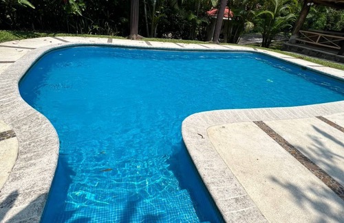 San Martin Zapotitlan Casa | ¡A 5 minutos de los parques tematicos del IRTRA! Casa ideal con piscina privada.