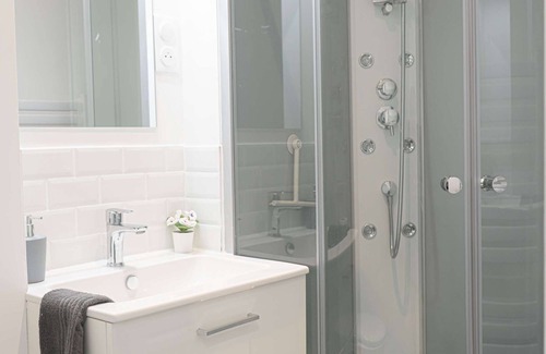 Chatellerault Apartamento | 5-minute walk from TGV station