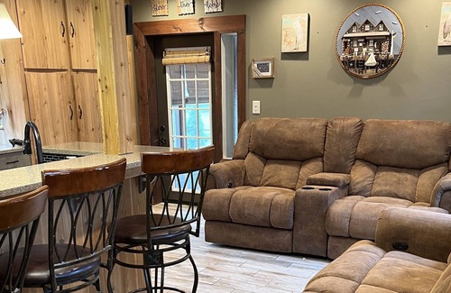 Canandaigua Casa | 5 minute walk to the lake and 7 minute drive to Canadaigua.