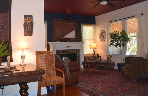 Barton Heights Casa | 5 minutes away from everything Austin