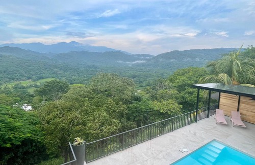 Tárcoles Casa | 5 minutes from Crocodile Bridge Ideal family home.