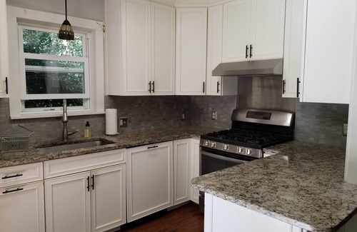 Charleston Cabaña | 5 minutes to downtown, short drive to beach