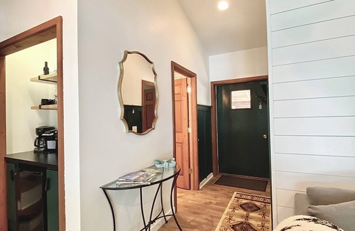 Arbor Vitae Casa | 5 Minutes to Minocqua! Family-size Lake Home with Pier