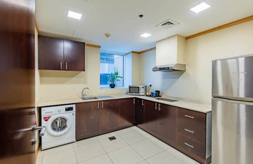 Dubai Apartamento | 5 minutes to the metro! 2 Bedroom Serviced Hotel Apartment, All Bills Included.