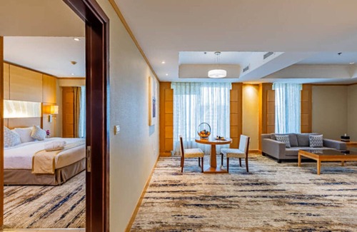 Dubai Apartamento | 5 minutes to the metro! 2 Bedroom Serviced Hotel Apartment, All Bills Included.
